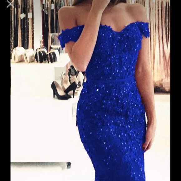 Dress - Picture 2 of 4